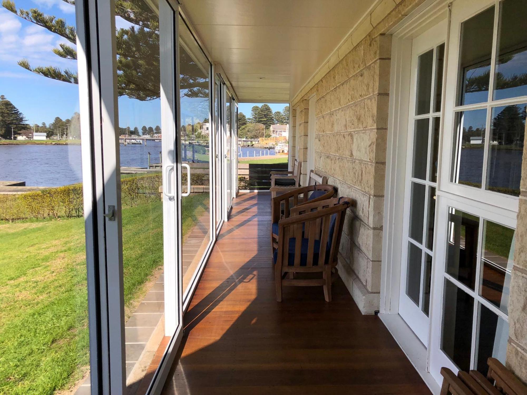 Douglas Riverside Aparthotel Port Fairy Exterior foto