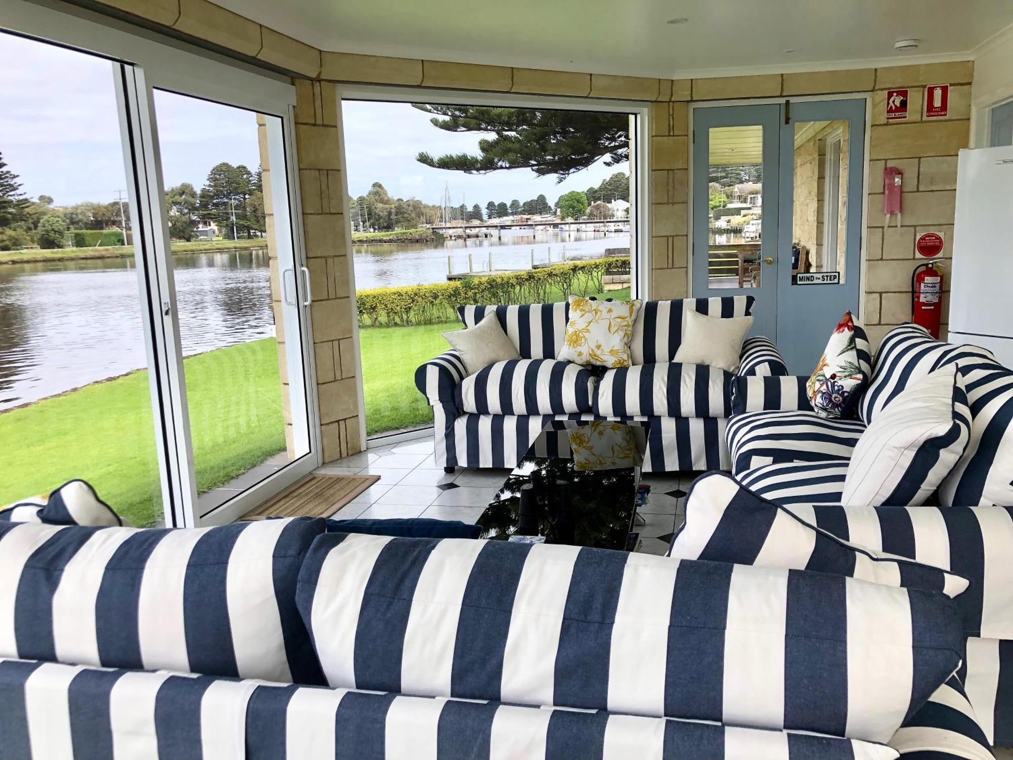 Douglas Riverside Aparthotel Port Fairy Exterior foto