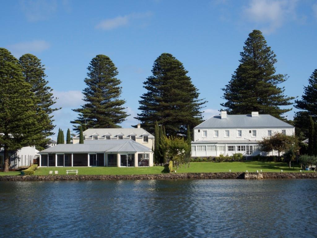 Douglas Riverside Aparthotel Port Fairy Exterior foto