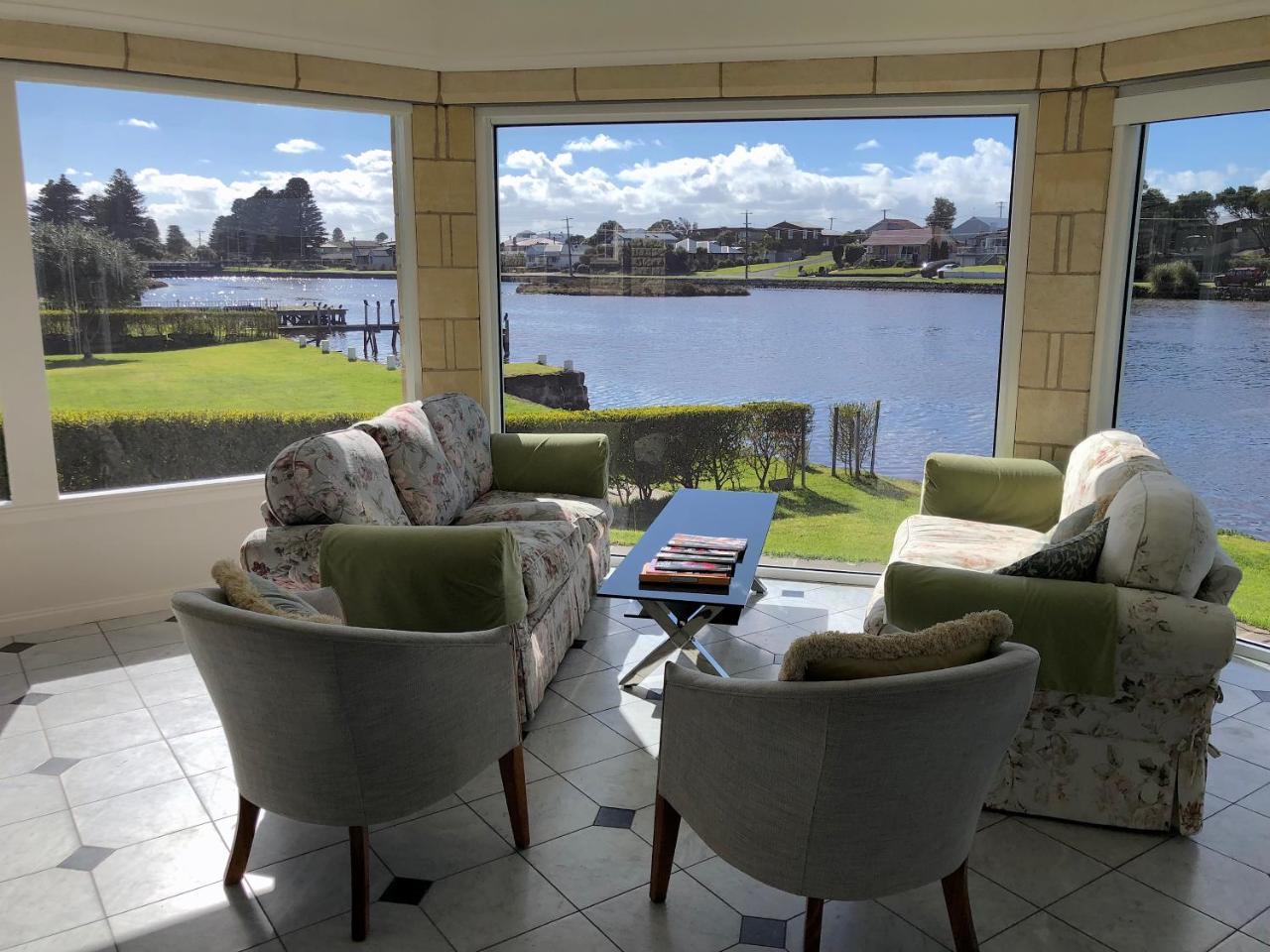 Douglas Riverside Aparthotel Port Fairy Exterior foto